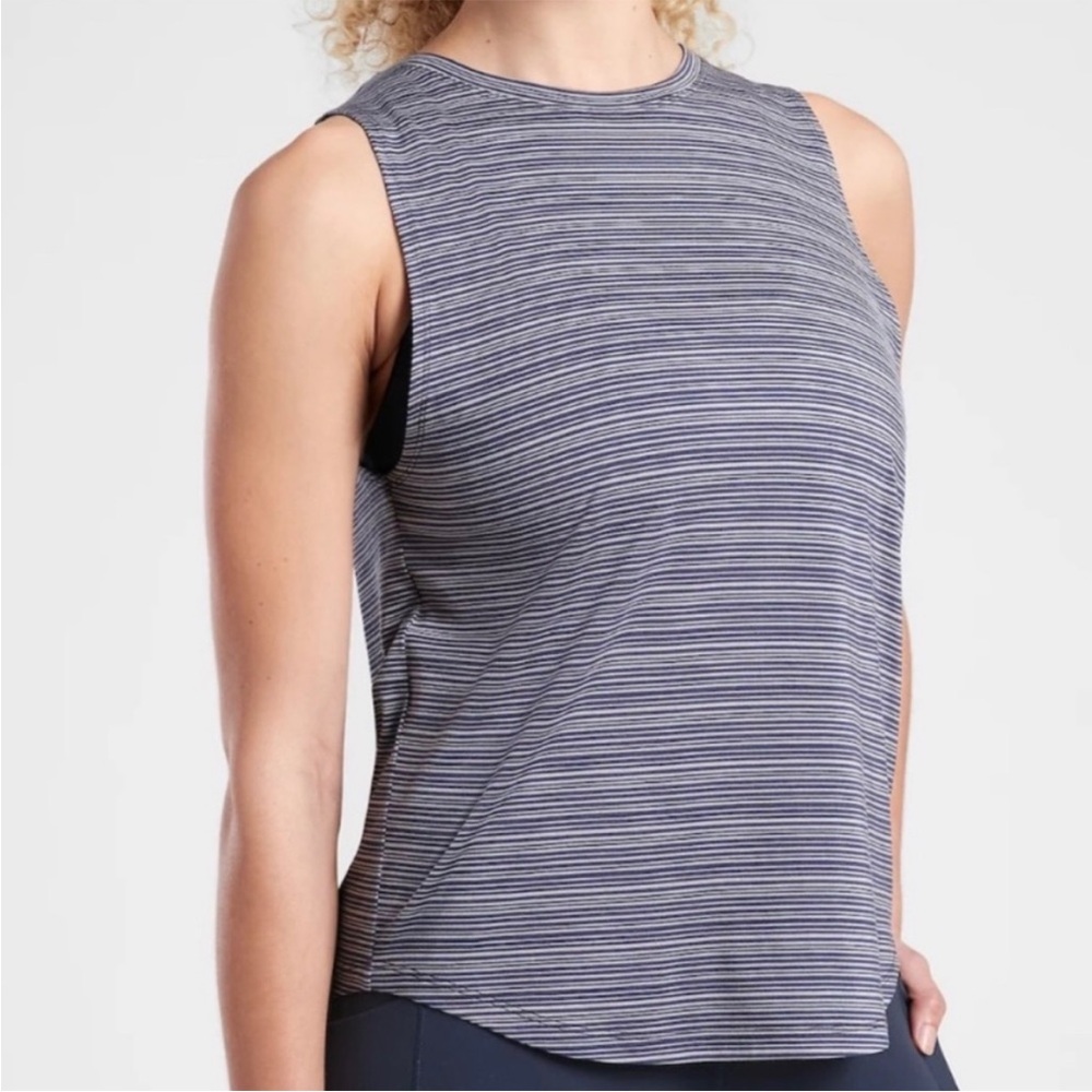 Athleta 1X Cloudlight‎ Striped Muscle Tank Blue Gray